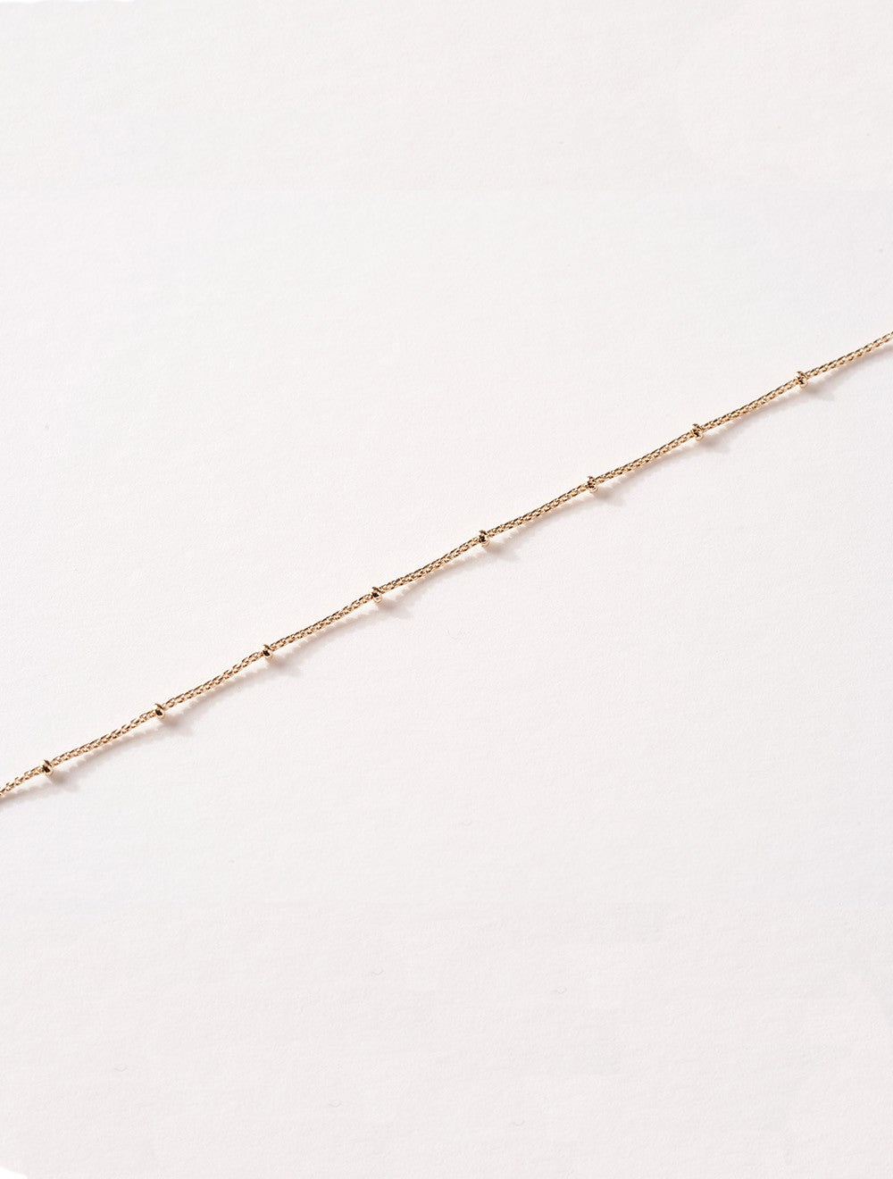 bracelet-plaque-or-bille-chaine