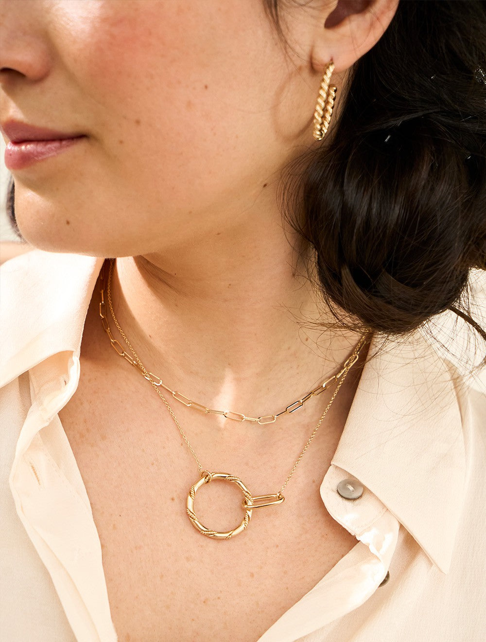 creoles-malo-plaque-or-torsade-femme-bijoux-porte