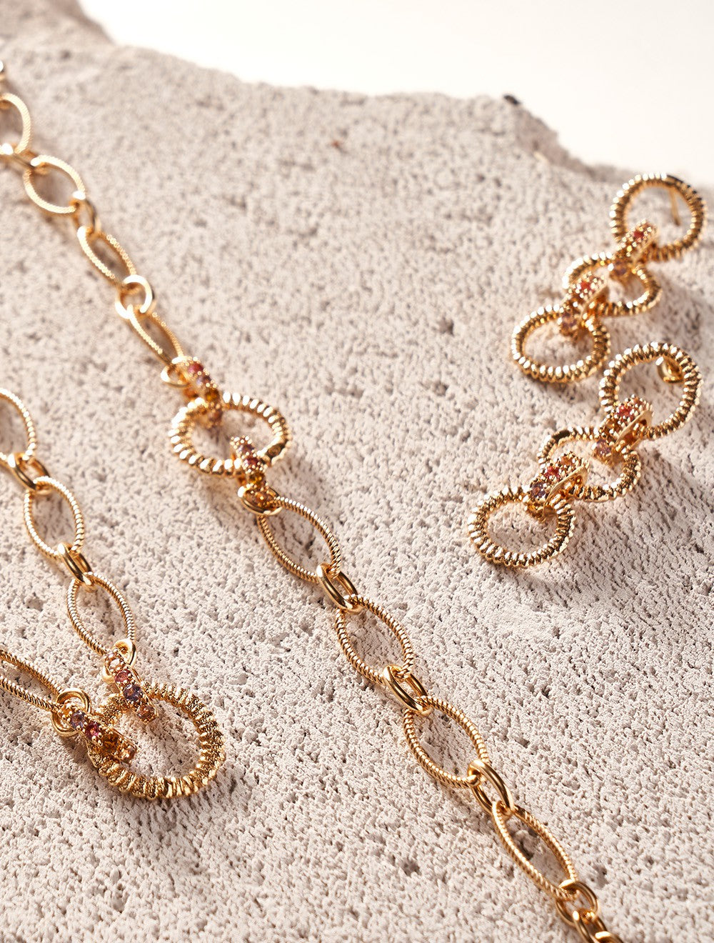collier-feston-moderne-oxydes-de-couleurs-nm-stylisme