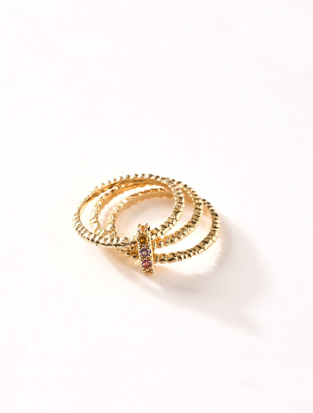 bague-feston-oxydes-de-couleurs-bijou-femme-plaque-or-moderne