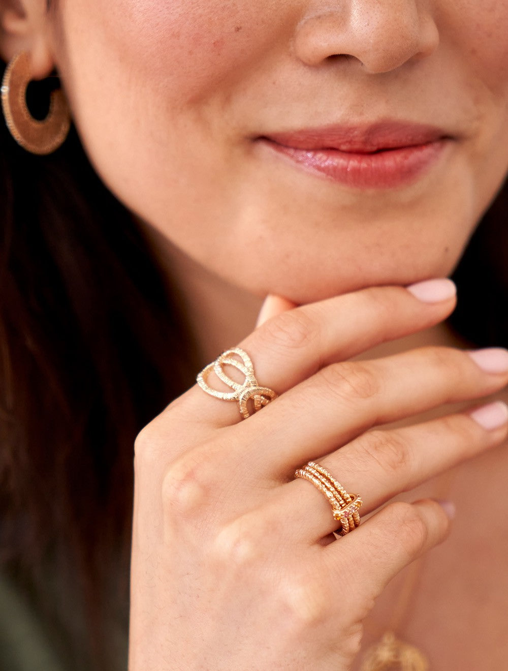bague-feston-oxydes-de-couleurs-bijou-femme-plaque-or-moderne